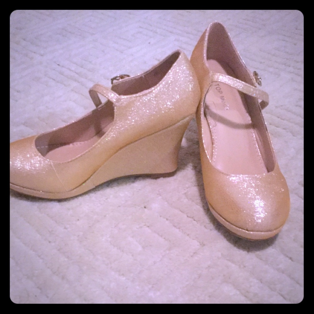 ❤️GOLD SHOES